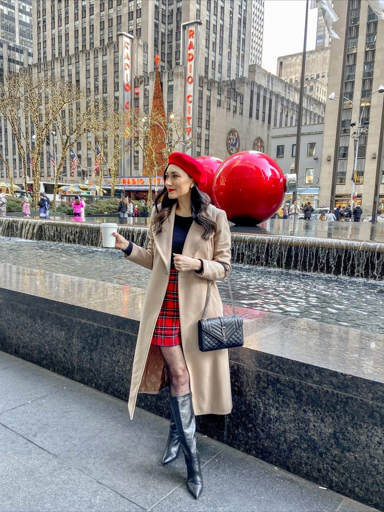 Camel Coats and Tartan: Festive Layers for a Winter City Walk